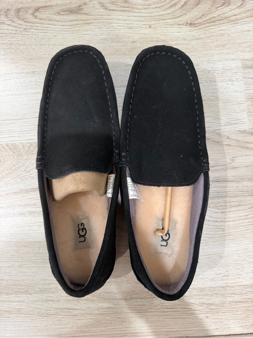 UGG Men’s Black Suede Slip-On Drivers - Picture 2 of 5